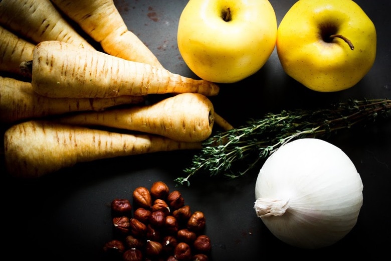 parsnip soup with apples, hazelnuts and cardamom 