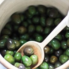 How to Cure Olives