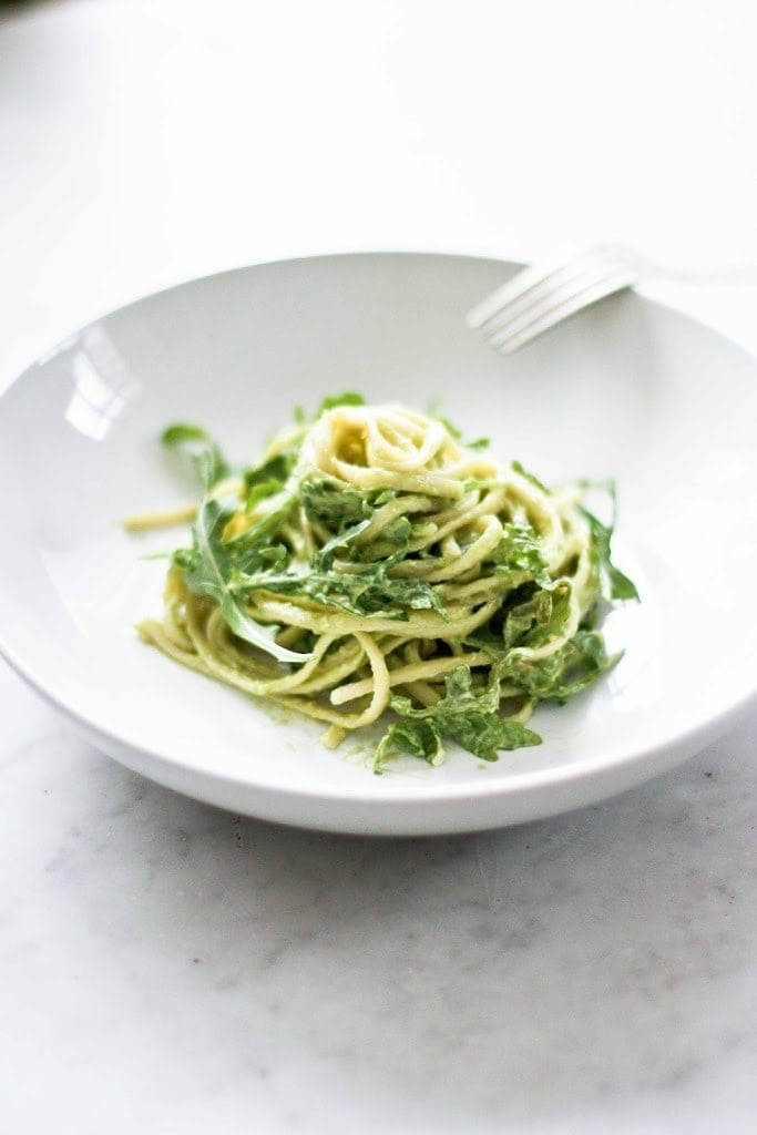 Creamy Avocado Linguini with Meyer Lemon and Arugula ...a fast healthy vegan meal! | www.feastingathome.com