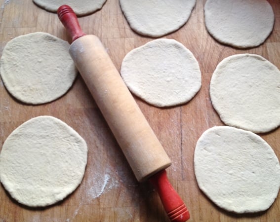 Homemade Pita Bread- so easy, a fun thing to do with kids! | www.feastingathome.com
