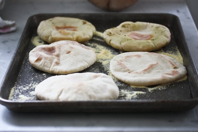 How to make homemade pita bread- a simple step by step recipe that turns out perfect every time! #pitabread #pitarecipe #bestpitabread