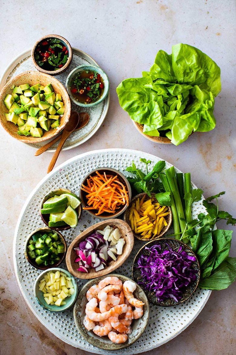 Vietnamese Shrimp Lettuce Wraps with Nuoc Cham, a light and refreshing appetizer, perfect for hot summer days. Flavorful, healthy and low in carbs and calories. #shrimp #shrimpappetizer #lowcarb #shrimpwrap #lettucewrap
