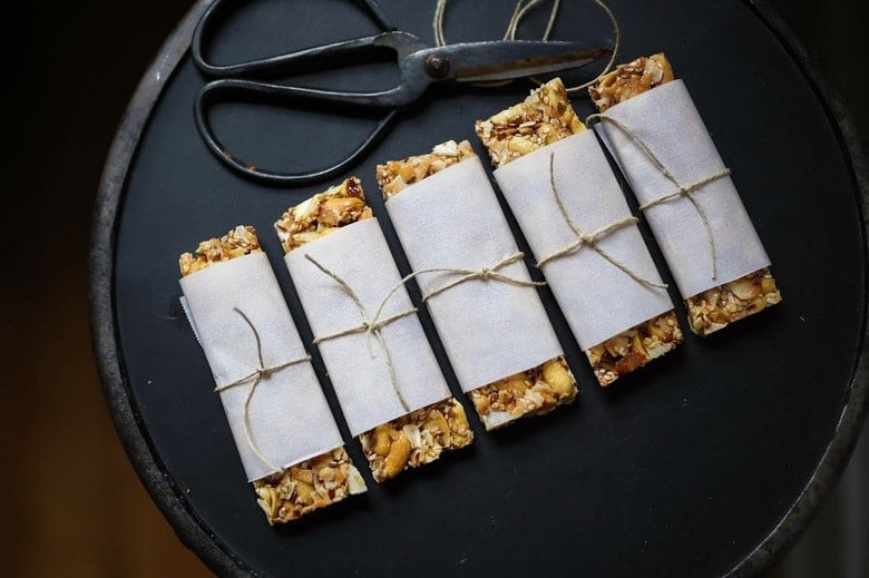 Delcious, healthy, Coconut Almond Bars, similar to "Kind Bars"! A gluten-free, paleo, grain-free, granola bar recipe that you will fall in love with! #granolabars #paleo