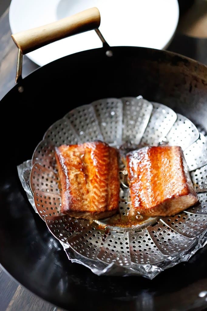 Tea-smoked Five Spice Salmon, sounds complicated but couldn't be more simple. All you need is a wok! Easy step by step recipe for an elegant meal. | www.feastingathome.com #fivespicesalmon #teasmokedsalmon #salmon