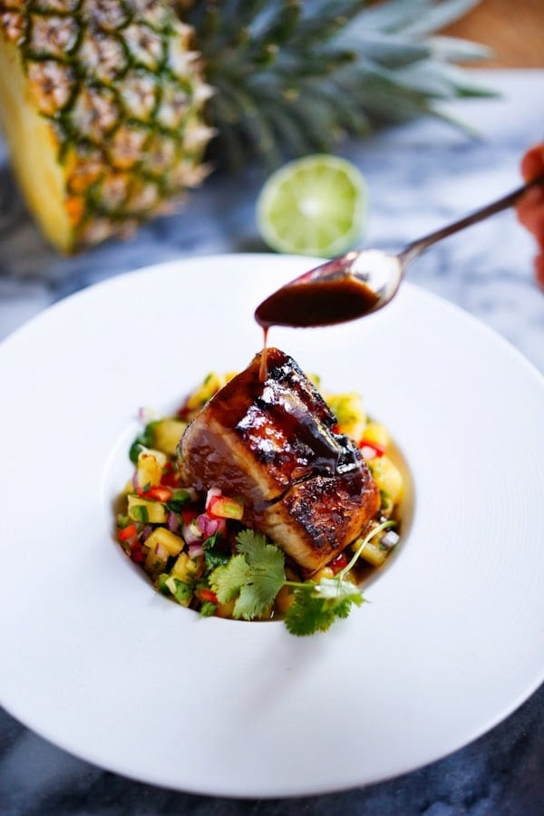 Seared Hawaiian Ono with Honey Soy Glaze and fresh Pineapple Salsa...an elegant healthy meal, perfect for a gathering or dinner party. Easy, delicious! | www.feastingathome.com