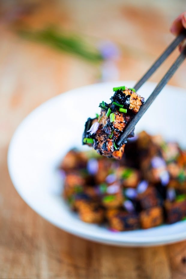 Black Garlic Tofu with chives... a flavorful way to prepare tofu! | www.feastingathome.com