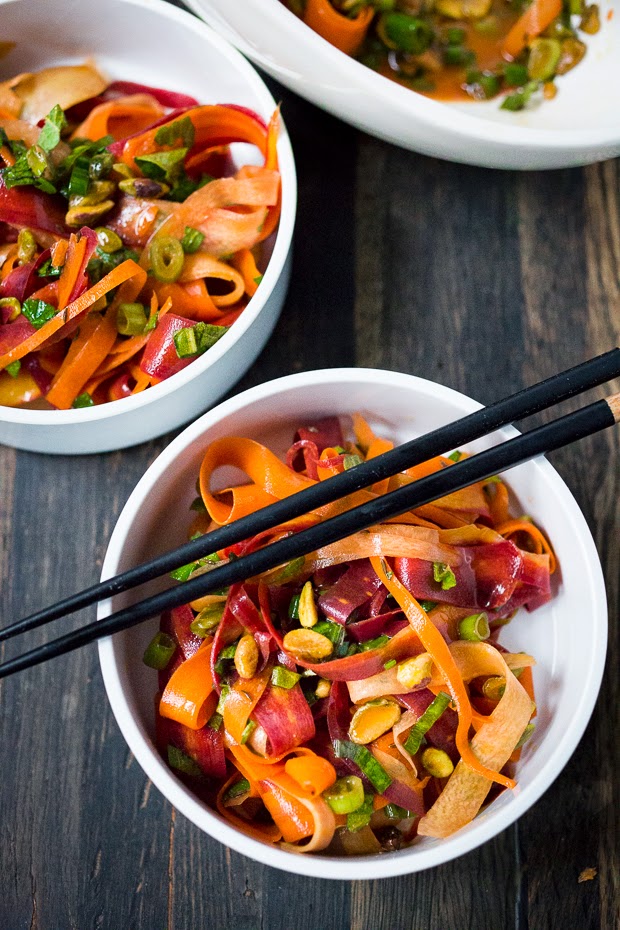 Moroccan Carrot Salad with Pistachios and Mint- a simple delicious spring salad that is full of flavor! #carrot #carrotsalad #moroccan