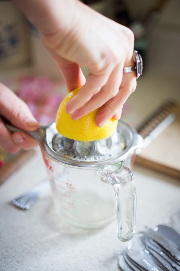 Homemade Rose Petal Jam- a simple delicious recipe made with wild rose petals, perfect on toast, scones or crepes, or spooned over ice-cream or cake. #rosepetaljam #rose #rosejam #roserecipes