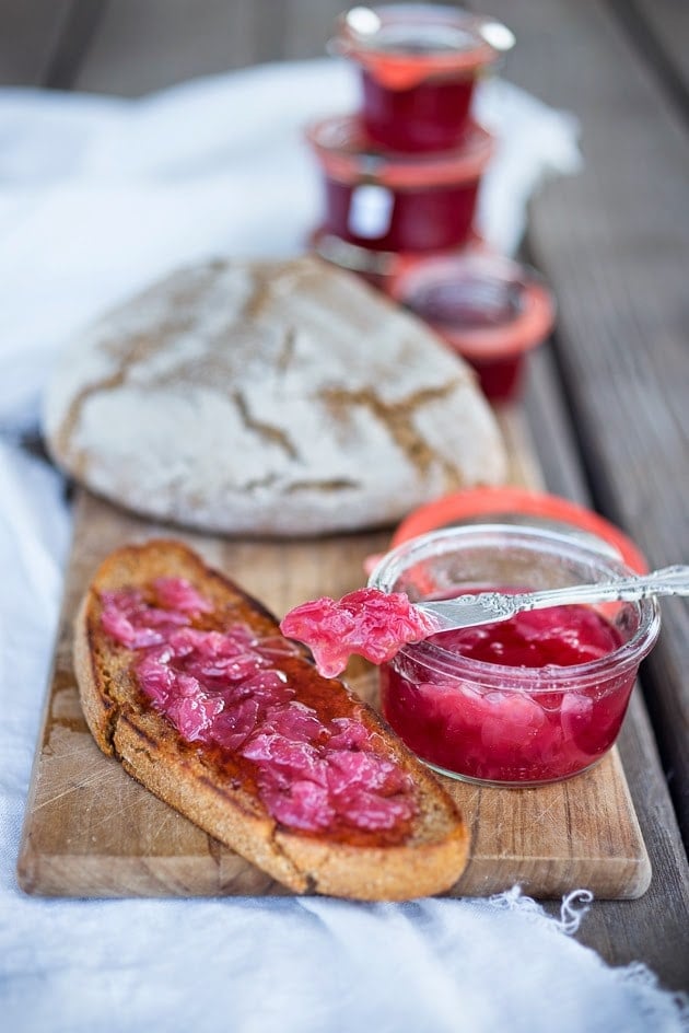 Homemade Rose Petal Jam- a simple delicious recipe made with wild rose petals, perfect on toast, scones or crepes, or spooned over ice-cream or cake. #rosepetaljam #rose #rosejam #roserecipes 