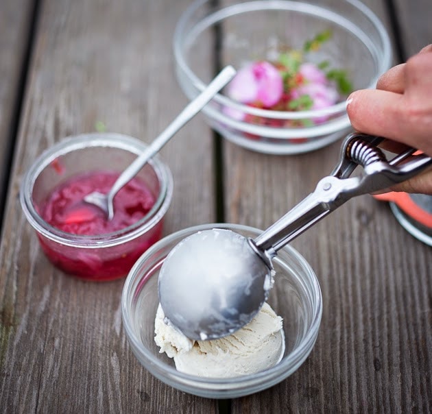Homemade Rose Petal Jam- a simple delicious recipe made with wild rose petals, perfect on toast, scones or crepes, or spooned over ice-cream or cake. #rosepetaljam #rose #rosejam #roserecipes