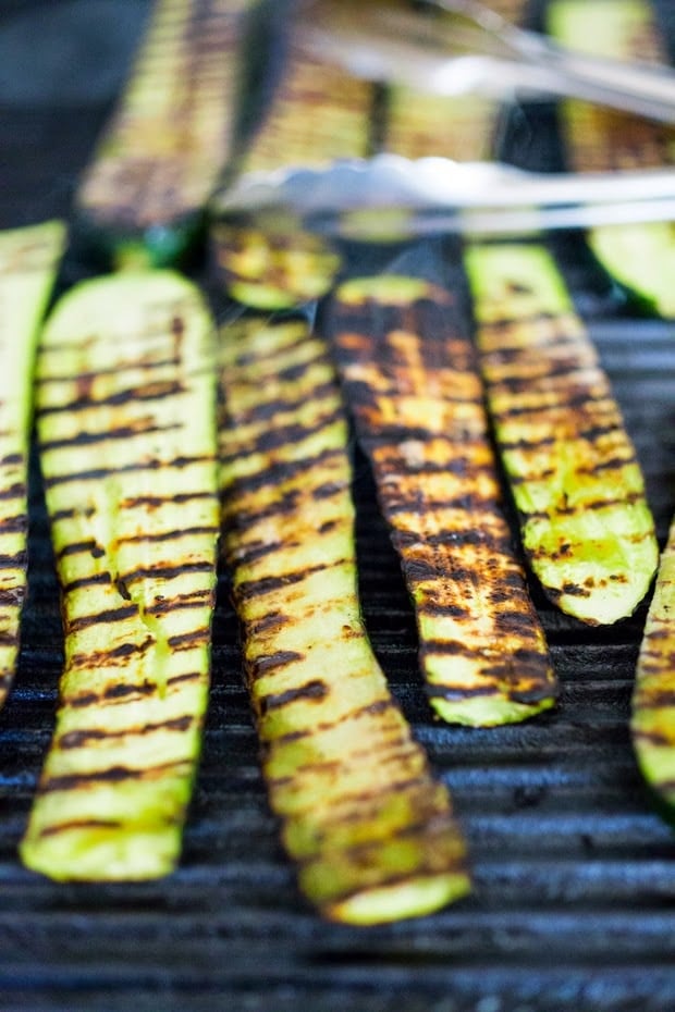 A simple delicious recipe for Zucchini Hummus- a bean free alternative to hummus, similar to baba ganoush, but using zucchini instead of eggplant! Vegan and Gluten Free. 