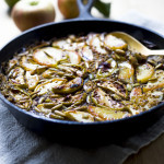 A simple delicious recipe for Baked Stee-cut Oats with apples, pumpkin seeds, flax seeds, spices and maple syrup. Vegan and easy!
