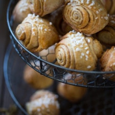 Finnish Cardamon Rolls ( Pulla) -image