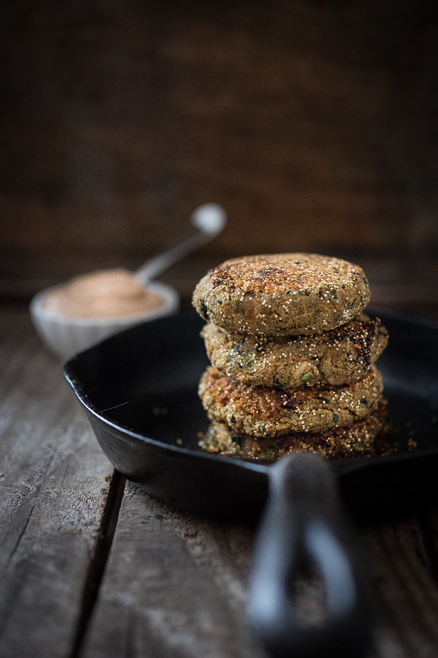 Amaranth Cakes w/ lentils, kale and chipotle aioli - high protein meal, vegan & gluten free | www.feastingathome.com