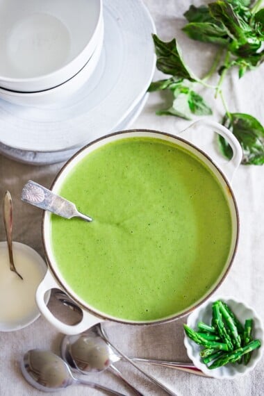 Creamy Asparagus soup with Fennel and tarragon.