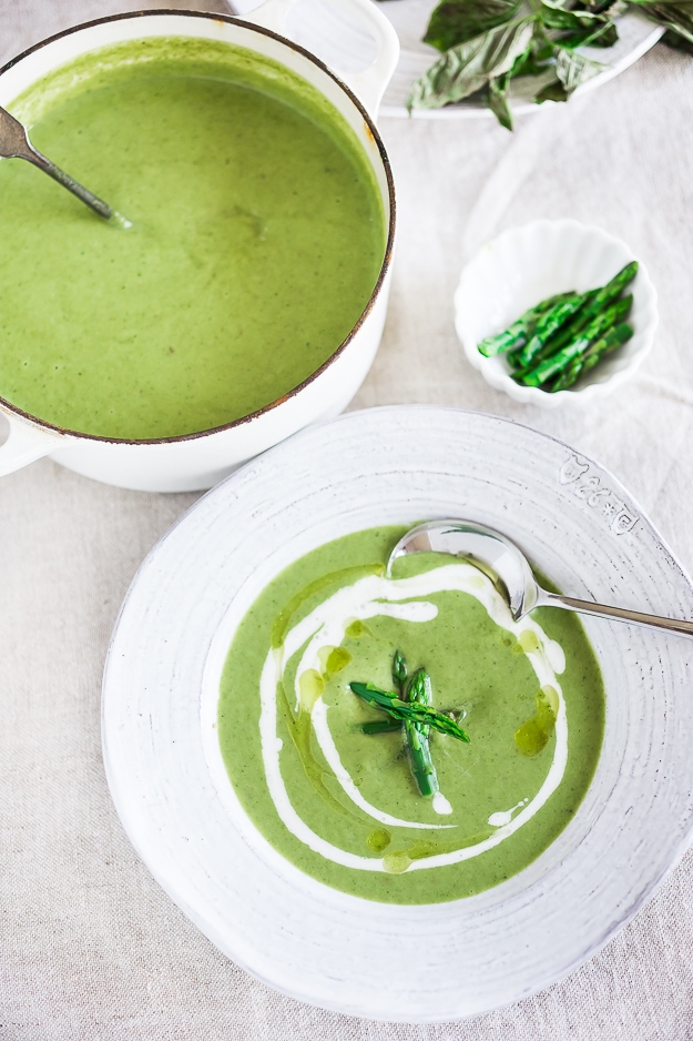 creamy asparagus soup Creamy Asparagus Soup with Tarragon and Fennel Oil. Simple to make, full of flavor, beautifully presented.