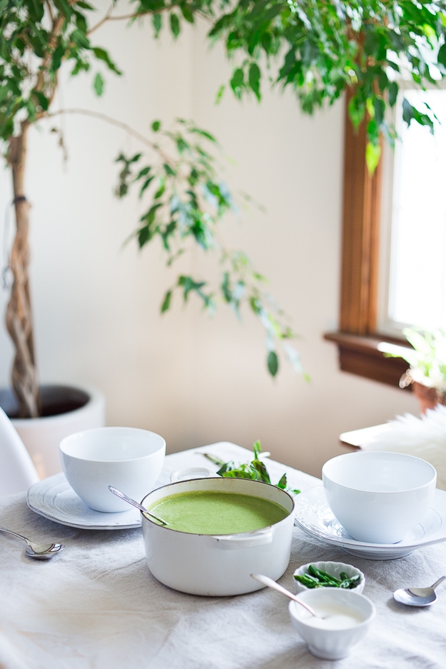 Creamy Asparagus Soup with Fennel and Tarragon| www.feastingathome.com