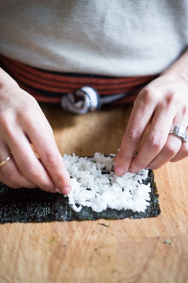 How to throw a Temaki Party - a simple, affordable Japanese inspired, crowd friendly meal! | www.feastingathome.com