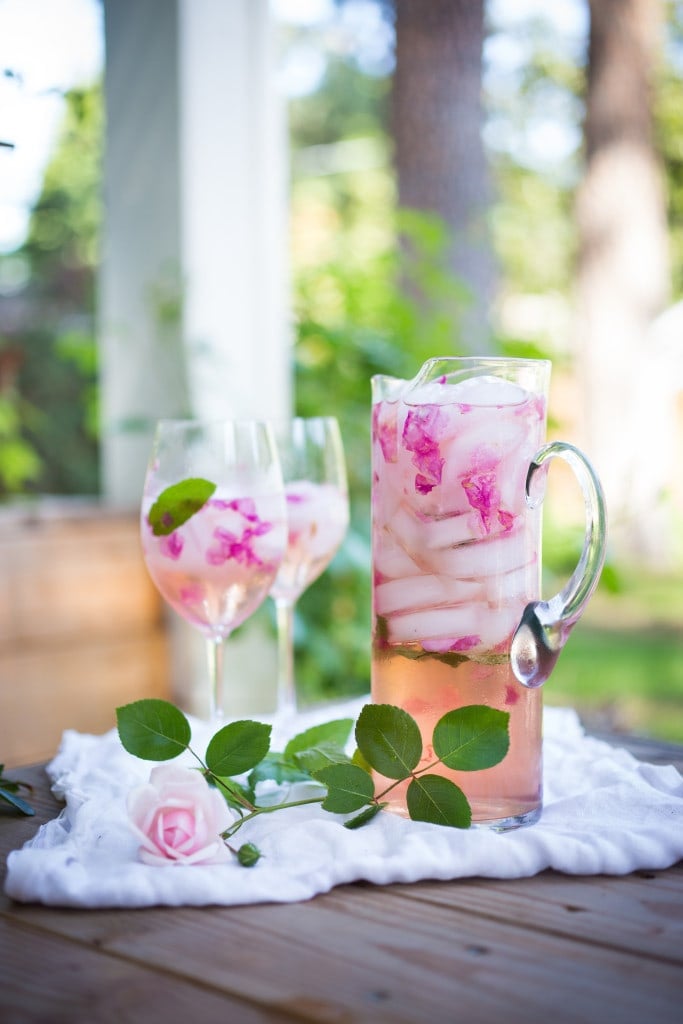 Wild Rose Petal Sangria- a refreshing summer drink that is lightly floral and soothing to the soul | www.feastingathome.com