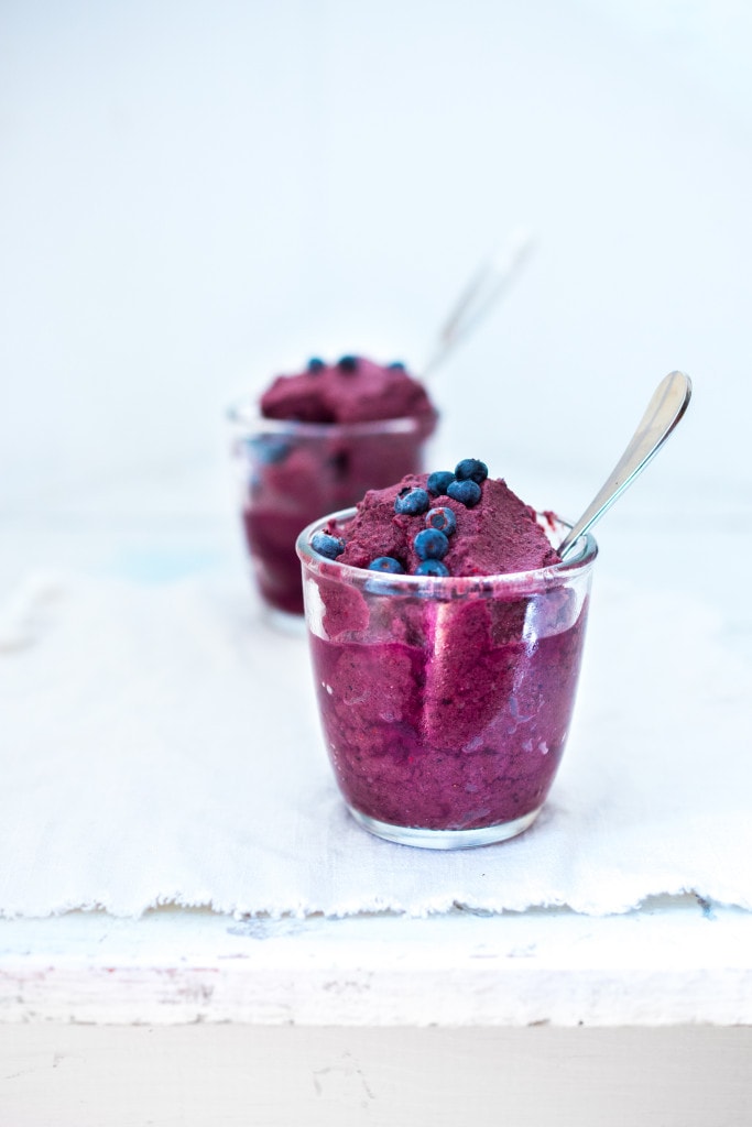 How to make a healthy, homemade Blueberry Slushie with just two ingredients. Naturally sweetened with no added sugar, it's a fast, healthy, refreshing treat, perfect for summer! 