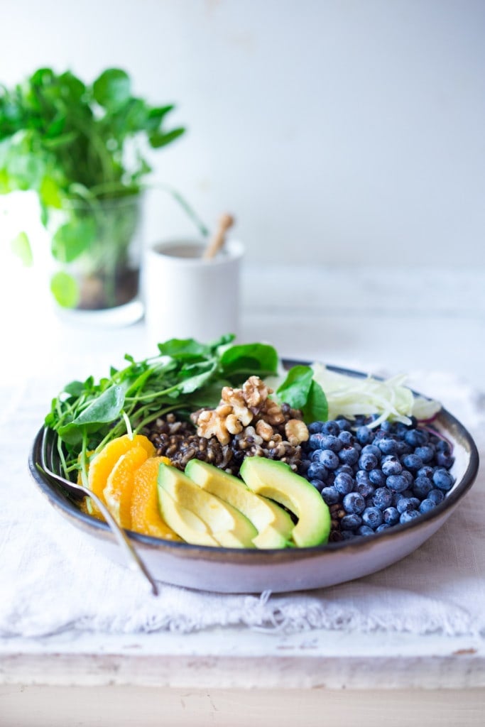 Vegan Glow Bowl- a healthy, hearty salad loaded with fruits and vegetables that make the most impact on your skin, giving you a healthy glow! Vegan and delicious! | www.feastingathome.com