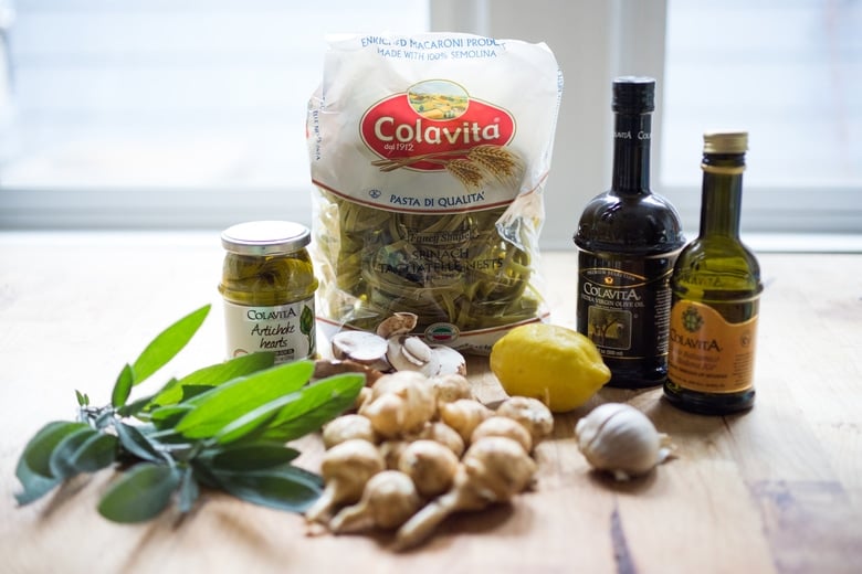 Vegan Mushroom Pasta with roasted sunchokes and a creamy vegan artichoke heart sauce ( use canned or frozen artichoke hearts) that can be made in under 30 minutes! Delicious, healthy, nut-free and totally vegan. #mushroompasta #veganpasta #roastedsunchokes #veganrecipes #plantbased #cleaneating #eatclean #vegan #sunchokerecipes #healthypastarecipes #artichoke #artichokesauce