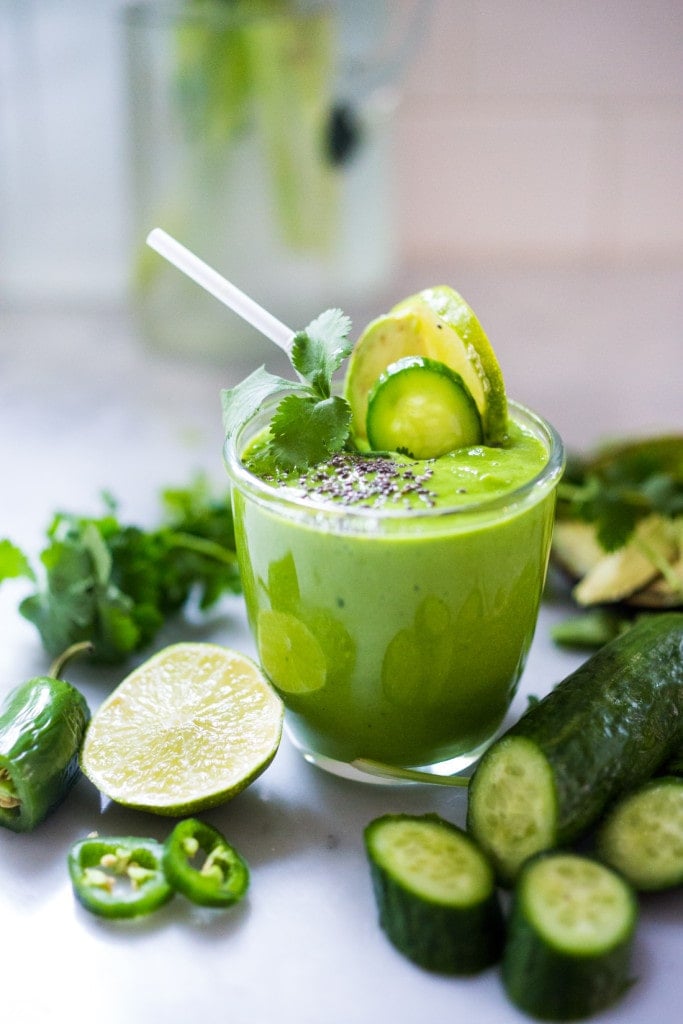 An energizing, spicy Mexican-style green smoothie with avocado, pineapple, cucumber, cilantro, jalapeño and lime! Refreshing, energizing and totally invigorating! Vegan! #vegan #detox #greensmoothie #greenjuice #vegangreensmoothie #avocadosmoothie #smoothie #eatclean #cleaneating #plantbased #vegansmoothie