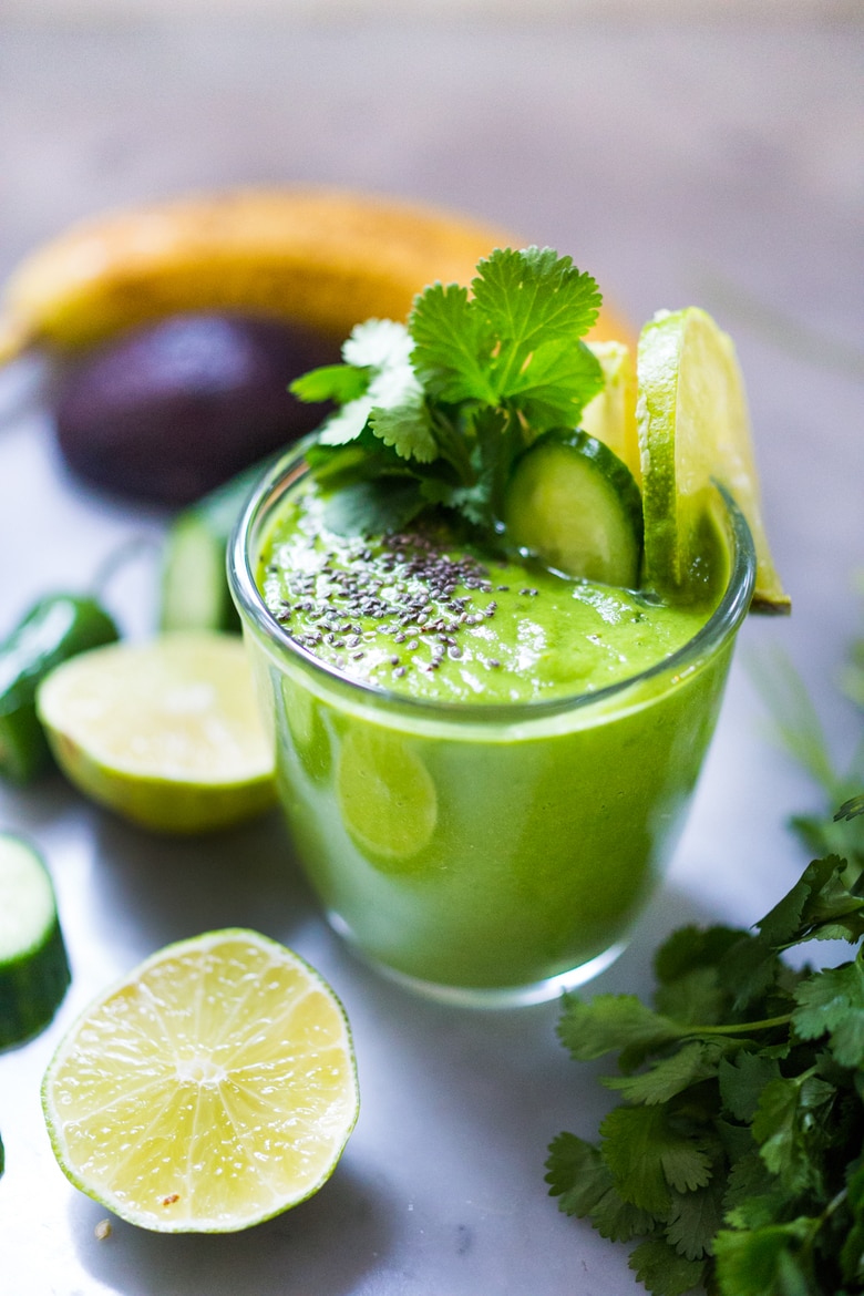 An energizing, spicy Mexican-style green smoothie with avocado, pineapple, cucumber, cilantro, jalapeño and lime! Refreshing, energizing and totally invigorating! Vegan! #vegan #detox #greensmoothie #greenjuice #vegangreensmoothie #avocadosmoothie #smoothie #eatclean #cleaneating #plantbased #vegansmoothie