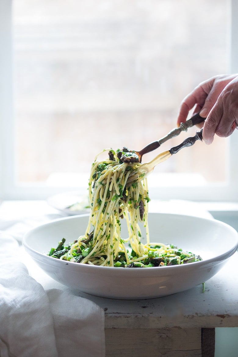 Spring Pasta Salad with Morels, Asparagus and Lemon Parsley Dressing | www.feastingathome.com