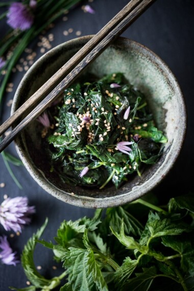 How to cook nettles! Steamed Nettles w/ Toasted Sesame Seeds, Sesame oil and Chives. Easy, delicious and detoxifying! Full of calcium and iron. #nettles #Vegan | www.feastingathome.com