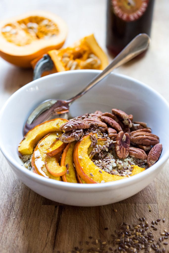 These delcious, healthy make-ahead Breakfast Bowls are full of whole grains and nutirents. Vegan and gluten free-adaptable. 