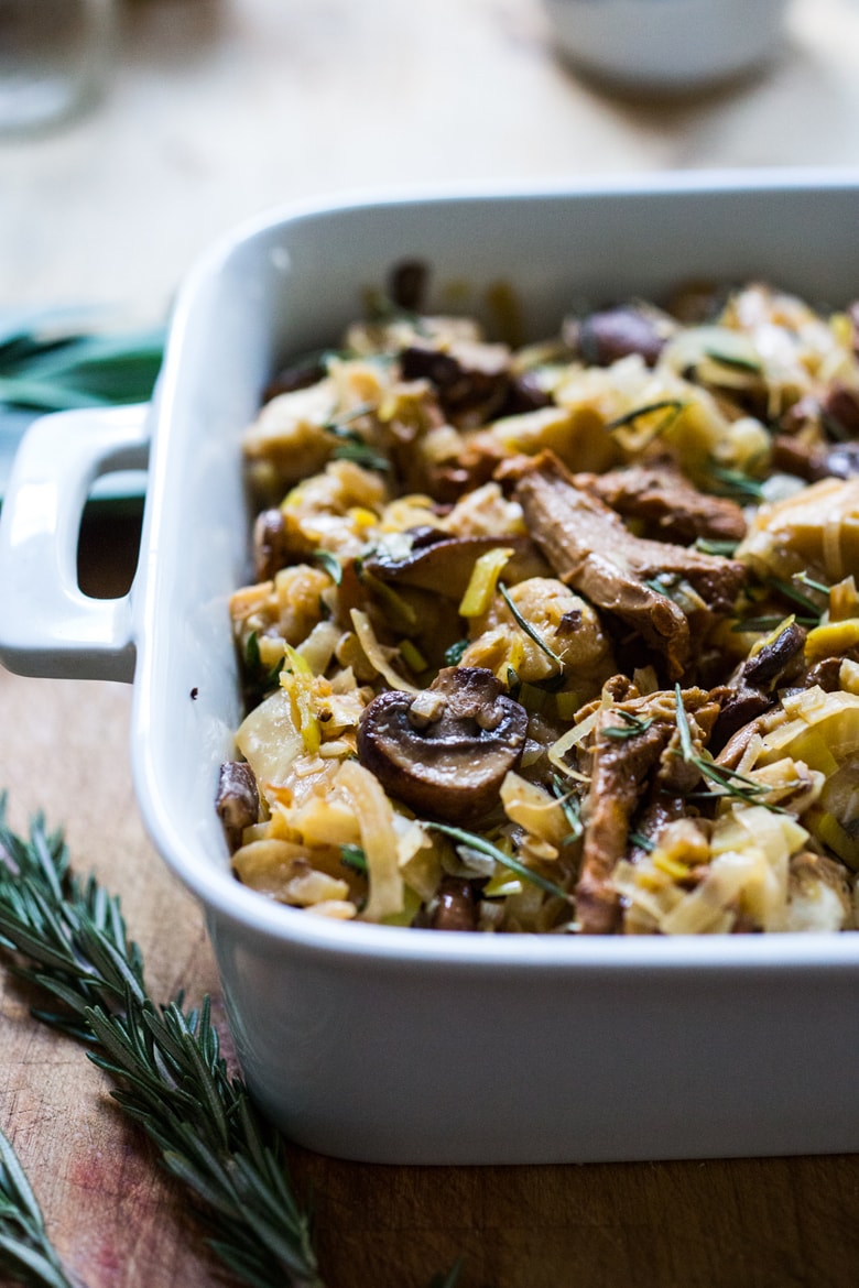 Wild Mushroom Stuffing with fennel and leeks - a tasty vegetarian Thanksgiving Side Dish that is full of depth and flavor flavors. Vegan adaptable! #stuffing #vegan #mushroomstuffing #vegetariansidedish #thanksgivingsidedish