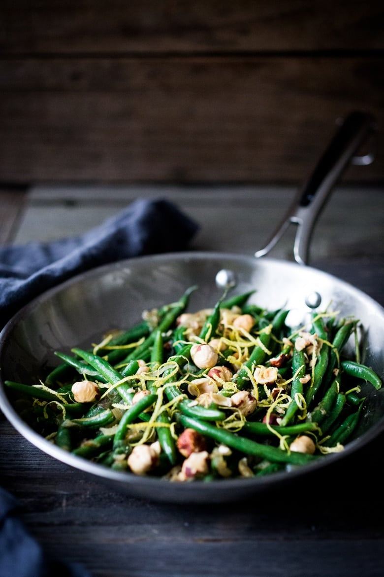 Green Beans with Hazelnuts and Lemon Zest -an easy, delicious, vegan, gluten-free side dish that can be made in 15 minutes flat! | www.feastingathome.com #greenbeans #vegansides #greenbeanrecipes #vegansidedishes