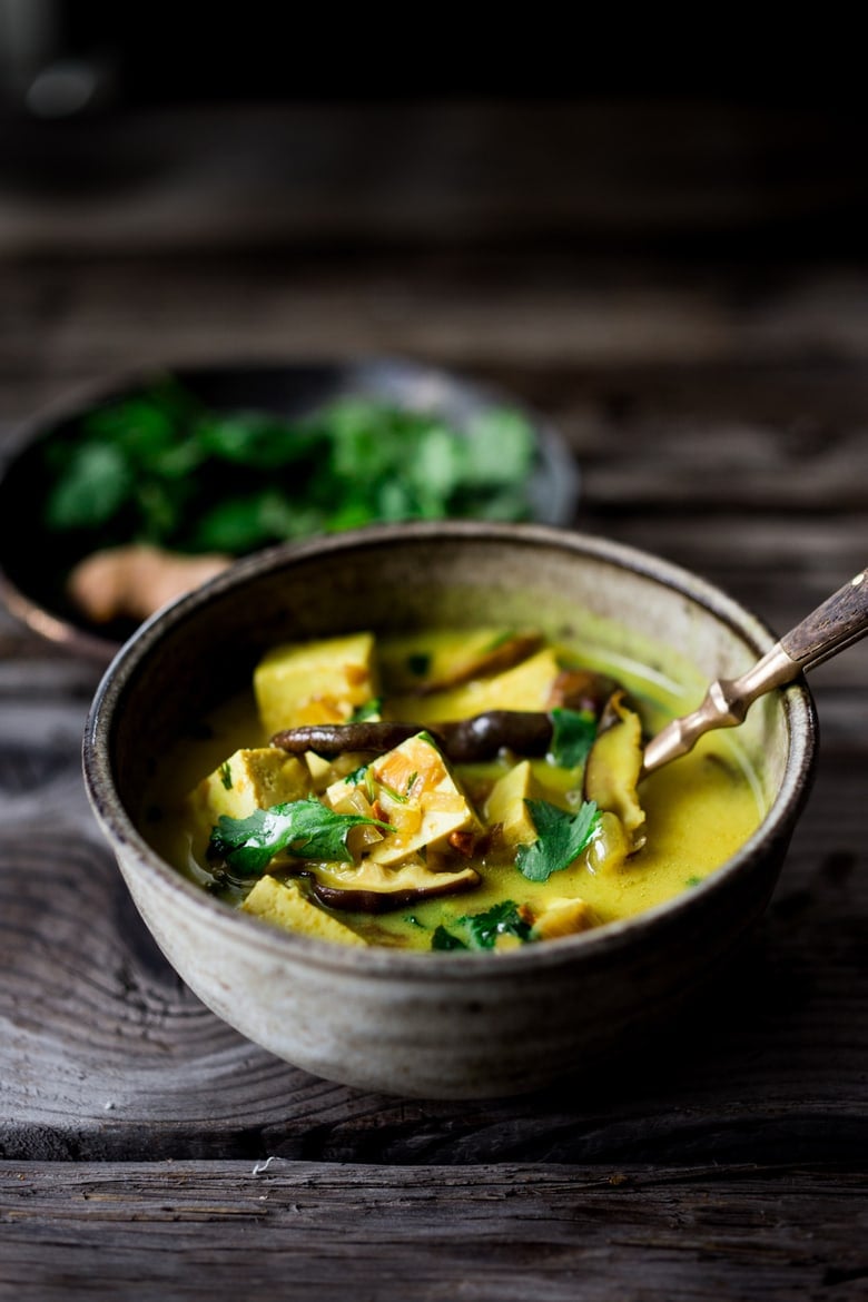 Turmeric Coconut Tofu with Shiitakes, a quick flavorful meal with detoxing turmeric. Can be made in 20 minutes! | #tofu #tofurecipes #shiitake #coconut #curry 