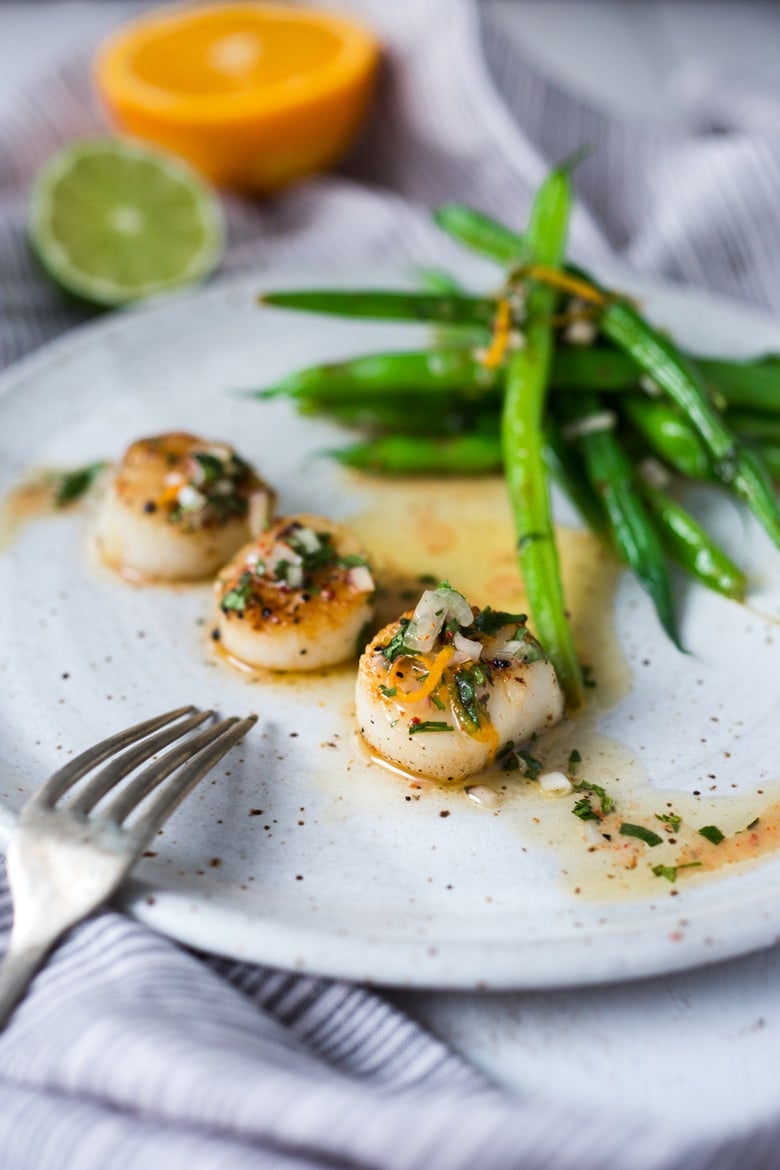 Seared Scallops ( or fish) with Simple Citrus Shallot Dressing, served with vegetables...a simple fast dinner! | www.feastingathome.com