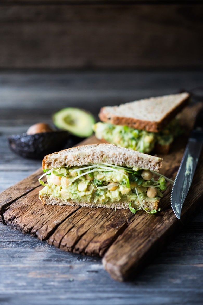 This Smashed Chickpea Avocado Sandwich is the BEST! Healthy ( vegan) and satisfying, it is sooooo YUMMY and can be made in 5-10 minutes! So EASY!