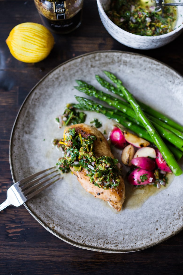 Simple Pan-Seared Chicken with flavorful Mustard Seed & Herb Relish! A fast, easy and healthy weeknight meal full of FLAVOR! | #chicken #chickenbreast #weeknightdinner #keto 