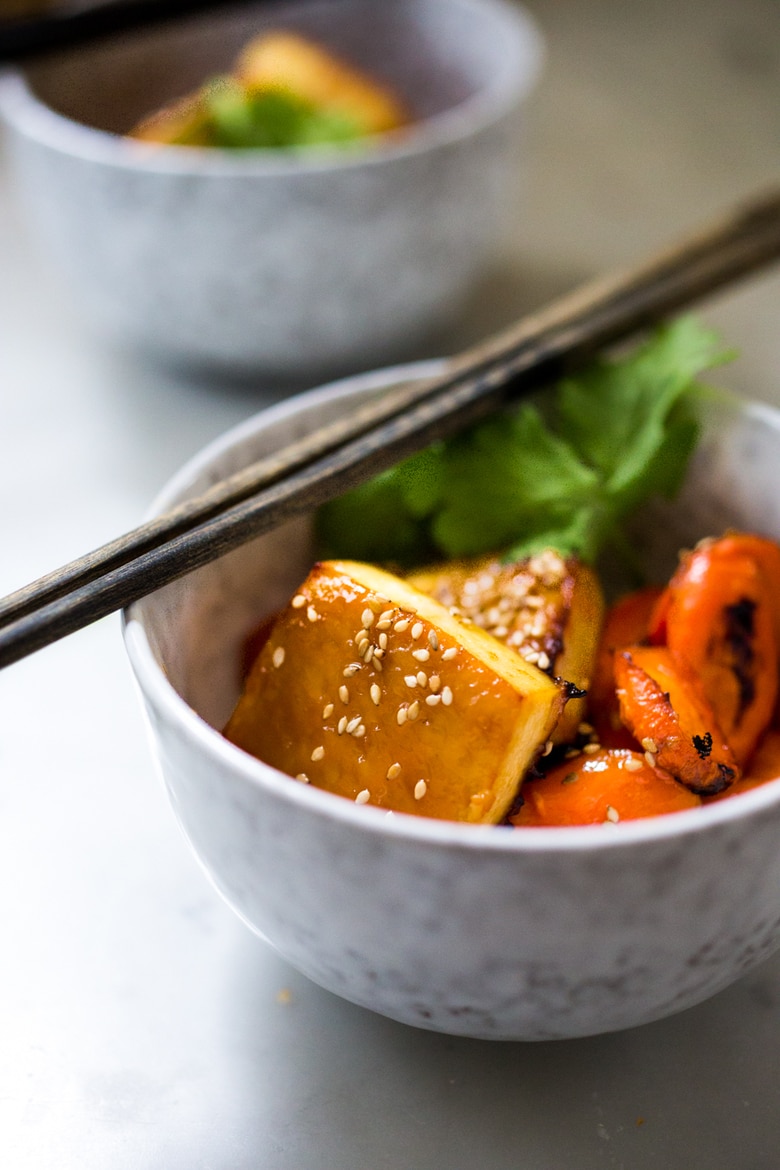 Honey Miso Carrot Tofu Bowl- a simple Sheet Pan dinner that can be made with tofu, chicken or salmon. Under 300 calories! | www.feastingathome.com