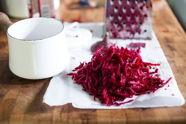 Quick pickled Beets | ww.feastingathome.com