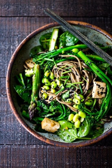 Jade Noodles- an Asian Noodle Salad recipe loaded with fresh spring veggies! Gluten-free adaptable. | www.feastingathome.com