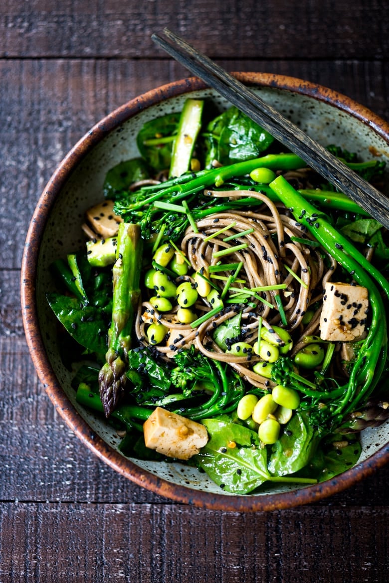 Jade Noodles- a vegan, Asian-style soba noodle salad loaded up with fresh seasonal veggies and a delicious Sesame Dressing. Can be served warm or chilled! Gluten-free adaptable. #sobanoodles #sobanoodlesalad #asiannoodles #asiannoodlesalad #vegan 