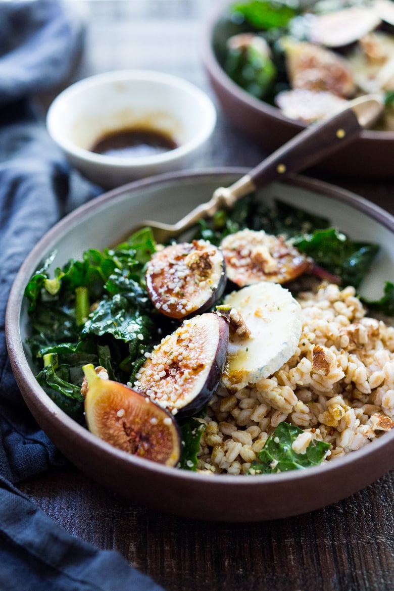 Farro Bowl with Kale and Goat Cheese - a simple healthy meal, perfect for mid week lunches. Quick and Easy! | www.feastingathome.com