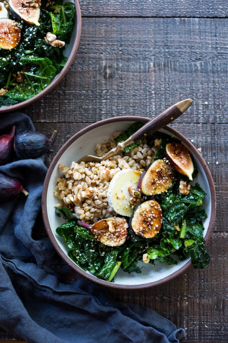 Farro Bowl with Figs, Kale and Goat Cheese - a simple healthy meal, perfect for mid week lunches. Quick and Easy! | www.feastingathome.com