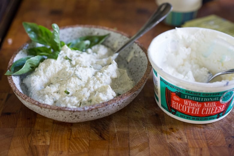 A simple, flavorful no-boil, Mushroom Baked Ziti with Spinach and Ricotta ( or sub tofu ricotta) that can be made in one pan and requires no pre-boiling of pasta. Perfect for weeknight dinners! #noboil, #ziti, #vegan | www.feastingathome.com