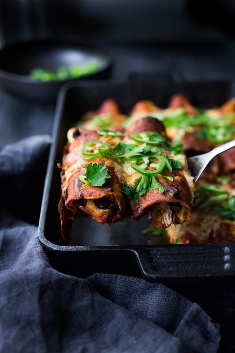 30 COMFORT FOOD RECIPES FOR FALL | Chicken Enchiladas with Homemade Enchilada Sauce - a cozy fall dinner recipe! #enchiladas #chickenenchiladas 