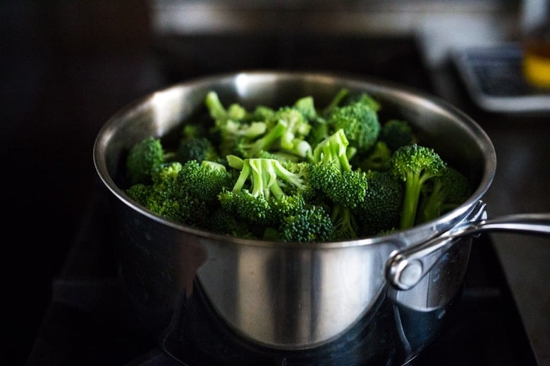 steaming the broccoli