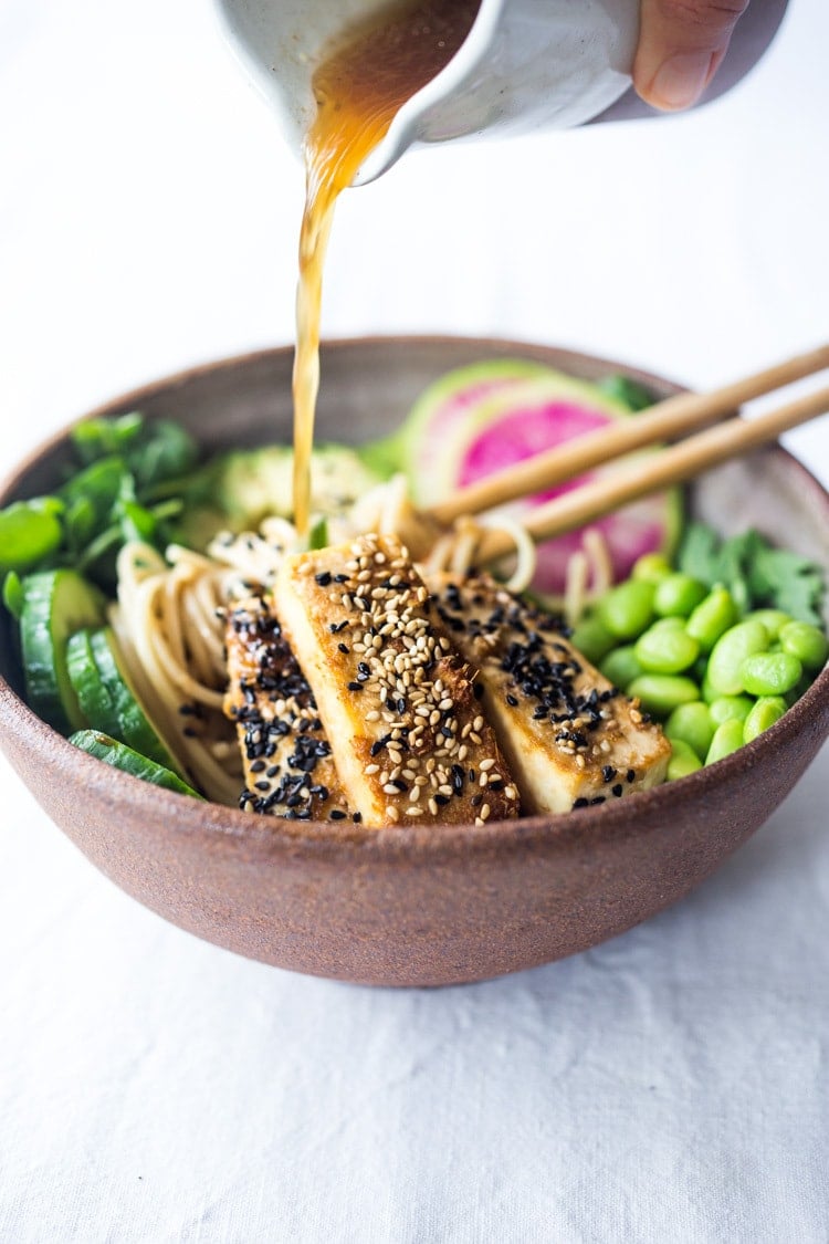 Our 25 BEST Vegan Buddha Bowls!|Zen Noodle Bowl- loaded up with fresh seasonal veggies and a delicious Ponzu Dressing, this healthy bowl can be made with seared ahi tuna or sesame ginger tofu. Vegan and Grain-free adaptable! (Try it with zucchini noodles!) #noodles #ahi #bowls #healthy #ponzu #tofu #vegan #buddhabowl #plantbased #eatclean #cleaneating 