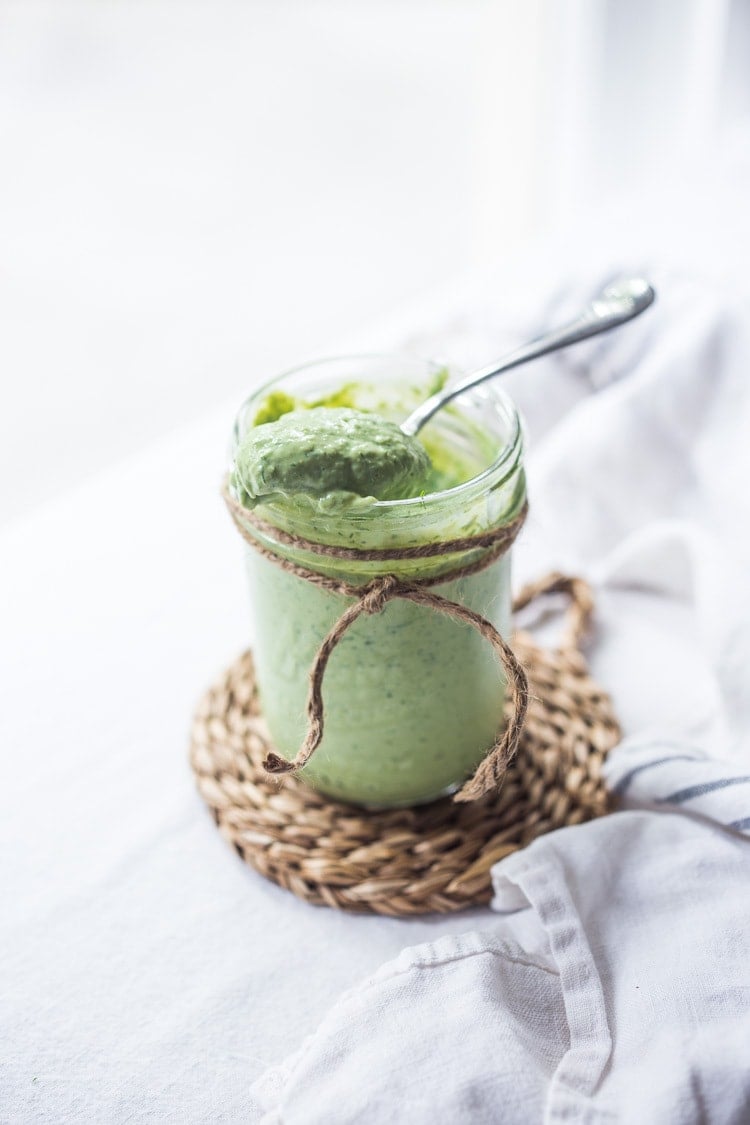 A creamy and delicious Vegan Green Goddess Dressing that is full of flavor and low in calories. Nut-Free and GF! #vegangreengoddessdresssing