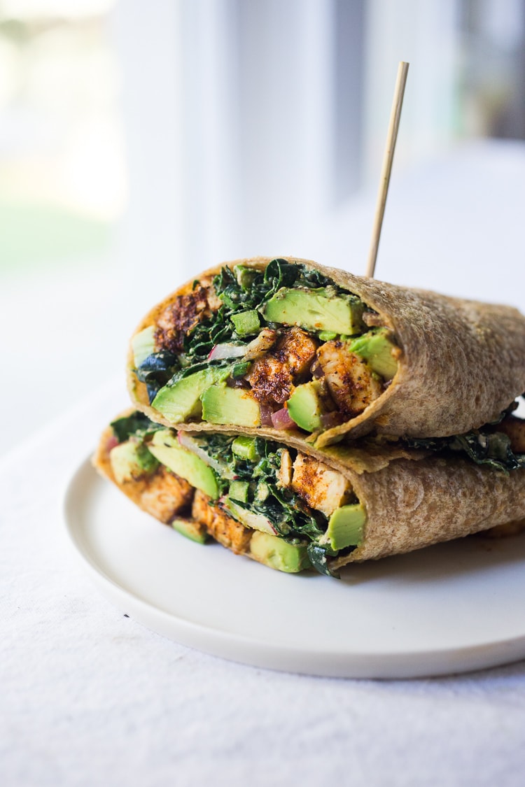 Blackened Tempeh and Avocado Wrap with Kale, Radishes and a Creamy VEGAN Cajun Ranch Dressing. #tempeh #veganranch #vegan #glutenfree 