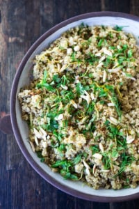 Simple, easy, Everyday Quinoa with Lemon, Shallot and Herbs - a delicious, healthy side dish that is perfect for potlucks or Sunday meal prep. Vegan, gluten-free and full of flavor! #quinoa #easyquinoa #vegan #glutenfree #healthy #healthyside #sidedish #wholegrian #quinoarecipe